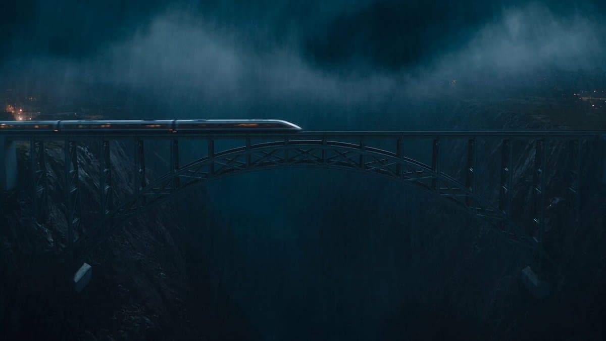 A breathtaking 15-second cinematic action scene featuring an original masked urb