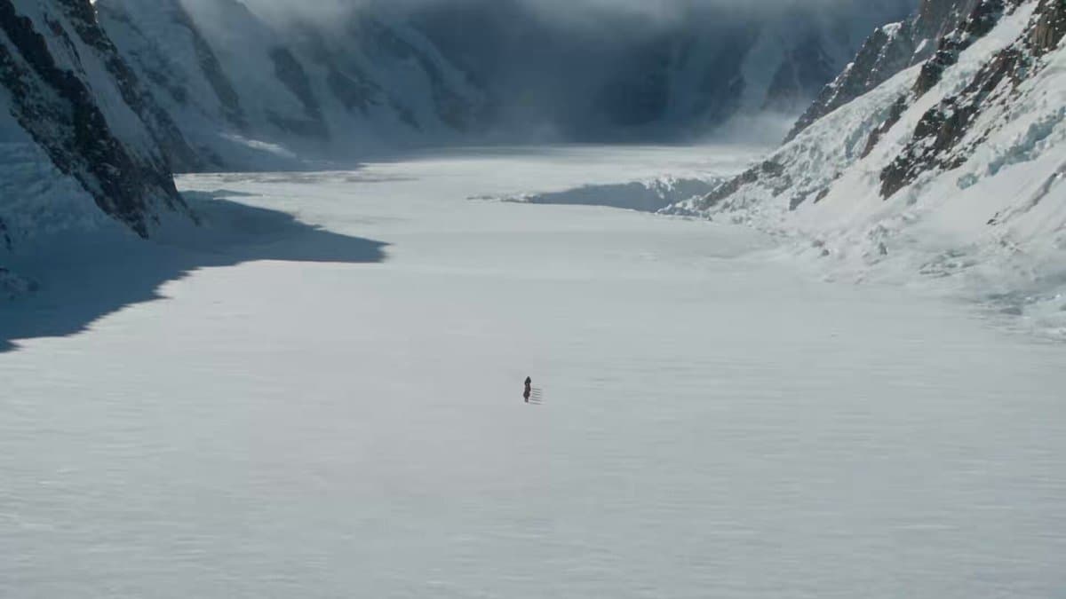 Create a 30-second ultra-photorealistic cinematic adventure video in 16:9 landsc